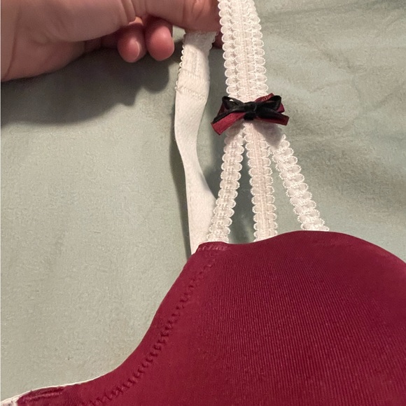 2 size 38D modern movement bras, 1 NWOT, 1 EUC - Picture 6 of 9